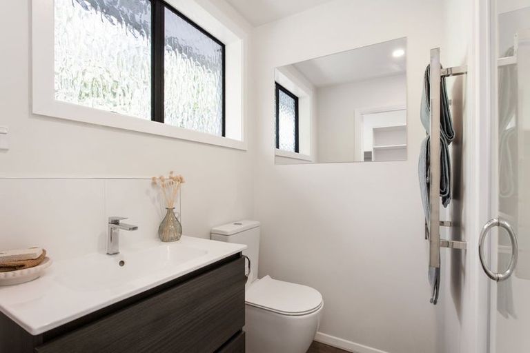 Photo of property in 92a Memorial Avenue, Ilam, Christchurch, 8053