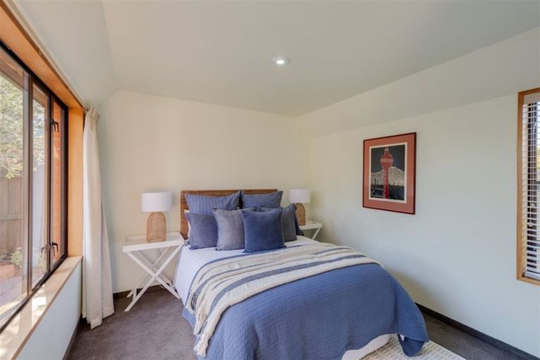 Photo of property in 2/145a Blighs Road, Strowan, Christchurch, 8052