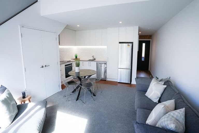 Photo of property in 2/24 Rookwood Avenue, New Brighton, Christchurch, 8083