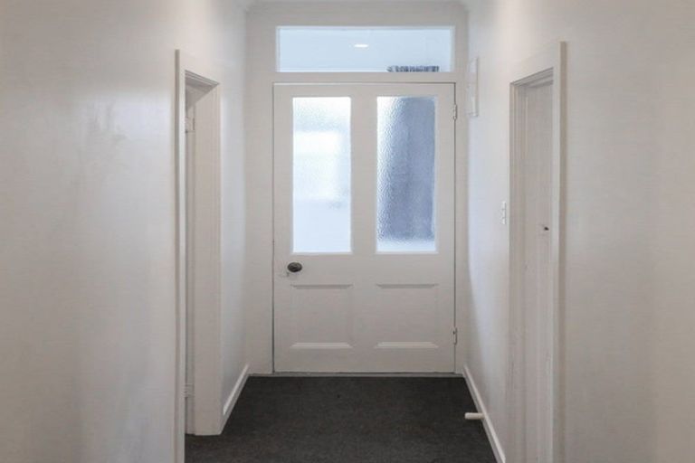 Photo of property in 22 Glenpark Avenue, Frankleigh Park, New Plymouth, 4310