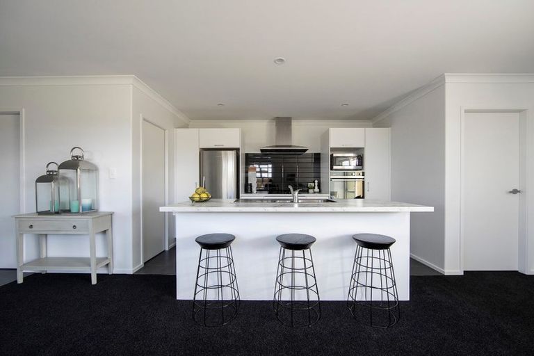 Photo of property in 16 Tawhiti Road, Pukekohe, 2120