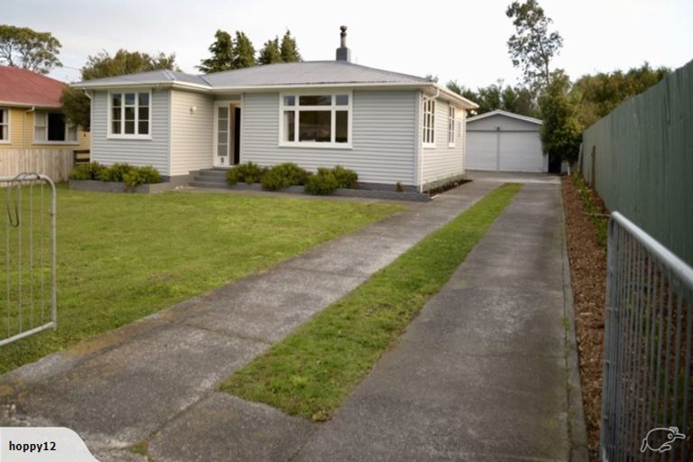 Photo of property in 20 Woodward Street East, Featherston, 5710