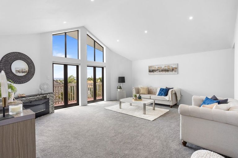 Photo of property in 105 Alec Craig Way, Gulf Harbour, Whangaparaoa, 0930
