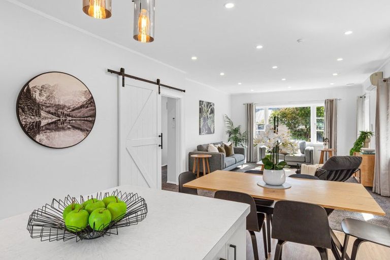 Photo of property in 44 Palmer Crescent, Silverstream, Upper Hutt, 5019