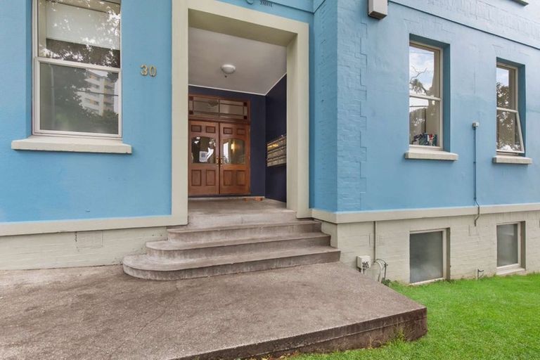 Photo of property in 3/30 Hanson Street, Mount Cook, Wellington, 6021