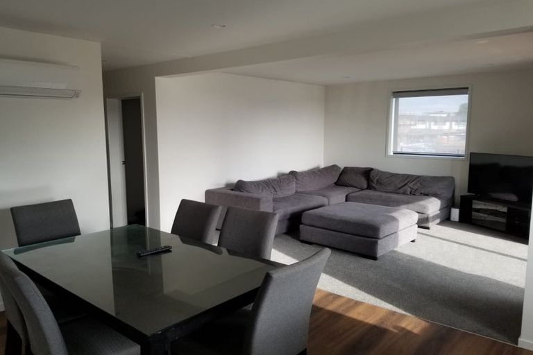 Photo of property in 5/45 Cessna Crescent, Mangere, Auckland, 2022