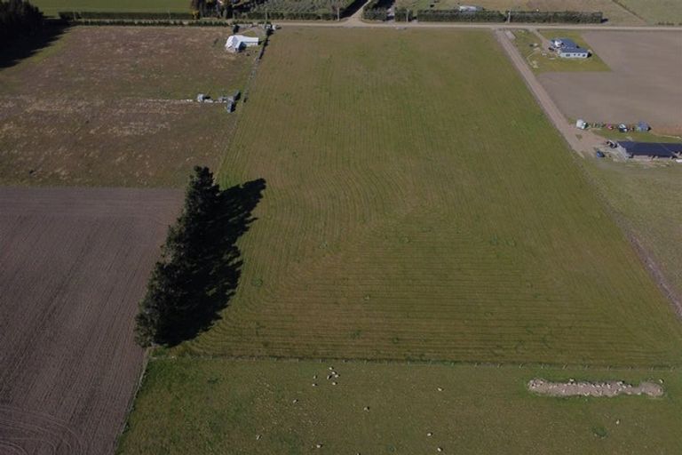 Photo of property in 66 Racecourse Road, Amberley, 7482