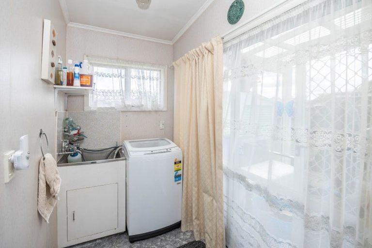 Photo of property in 1 Kimihia Road, Huntly, 3700