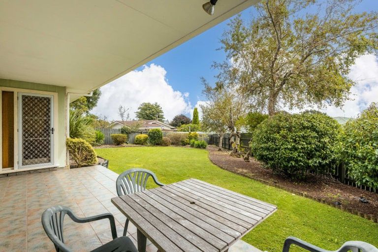 Photo of property in 10 Leon Place, Waitara, 4320