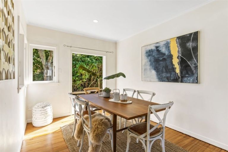 Photo of property in 1/53 Corunna Road, Milford, Auckland, 0620