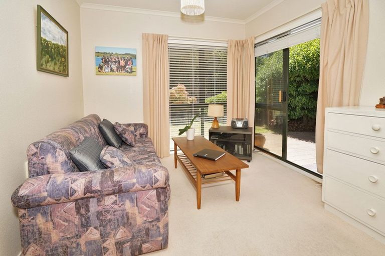 Photo of property in 69 Grosvenor Gardens, Flagstaff, Hamilton, 3210