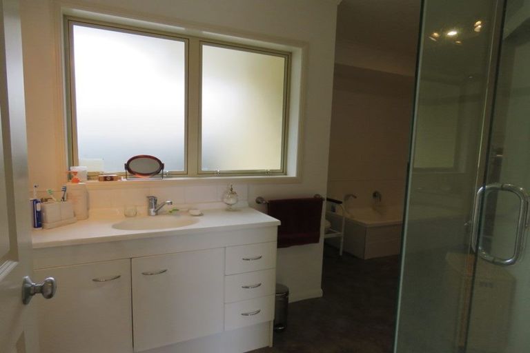 Photo of property in 147 Tukapa Street, Westown, New Plymouth, 4310