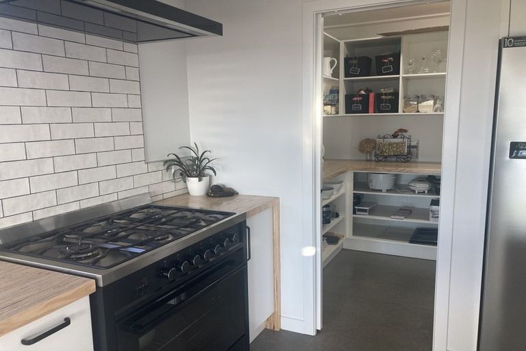 Photo of property in 49 Weld Rd Lwr, Tataraimaka, New Plymouth, 4374