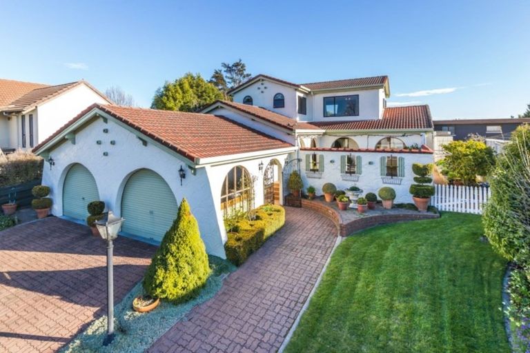 Photo of property in 79 Tamatea Road, Taupo, 3330