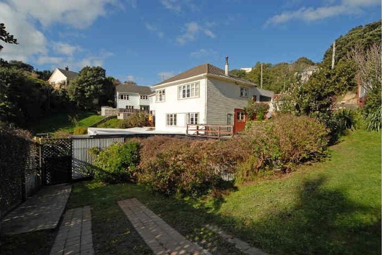 Photo of property in 93 Monorgan Road, Strathmore Park, Wellington, 6022