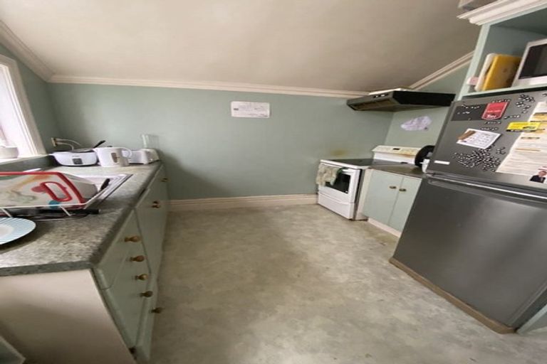 Photo of property in 16 Austin Street, Mount Victoria, Wellington, 6011