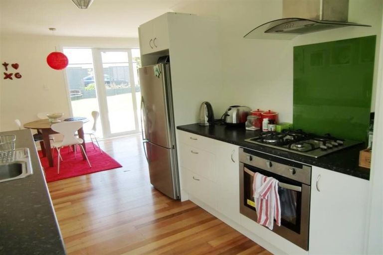 Photo of property in 20 Fitzroy Road, Fitzroy, New Plymouth, 4312