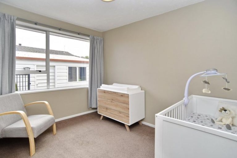 Photo of property in 63 Solomon Avenue, Redwood, Christchurch, 8051