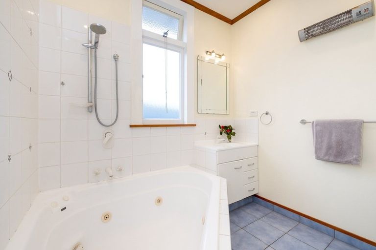 Photo of property in 5 Griffin Street, Marewa, Napier, 4110