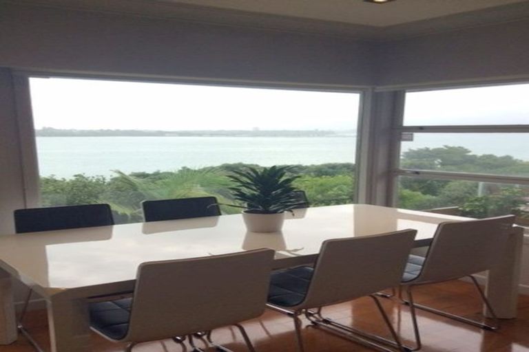 Photo of property in 73 Sylvan Avenue, Northcote, Auckland, 0627