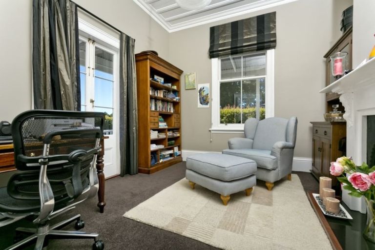 Photo of property in 1 Mozeley Avenue, Devonport, Auckland, 0624