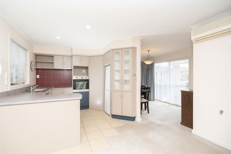 Photo of property in 12 Sovereign Isle Lane, Rototuna, Hamilton, 3210