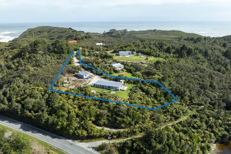 Photo of property in 42b Cemetery Road, Charleston, Cape Foulwind, 7892