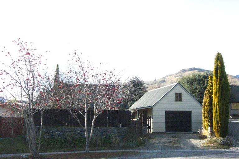Photo of property in 4 Kelvin Place, Kelvin Heights, Queenstown, 9300