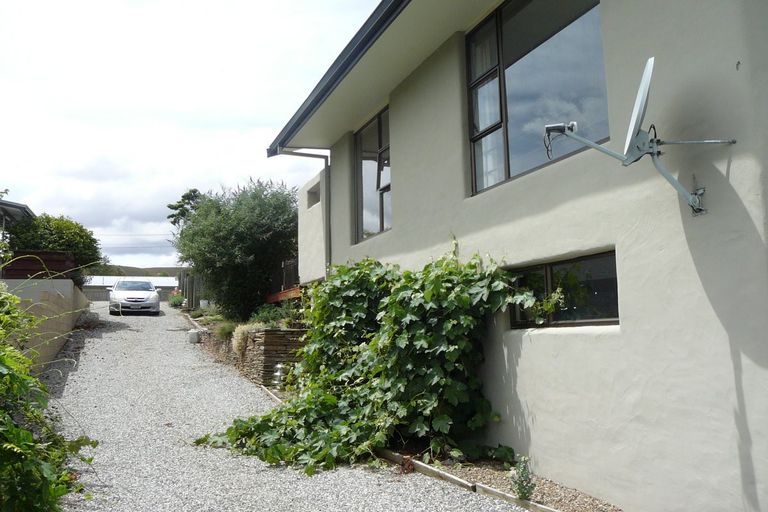 Photo of property in 65 Newcastle Street, Clyde, 9330