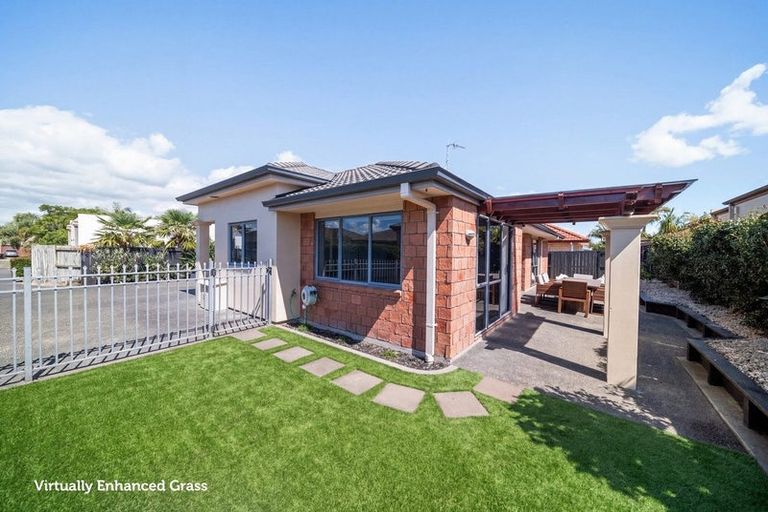 Photo of property in 68 Beachwater Drive, Papamoa Beach, Papamoa, 3118