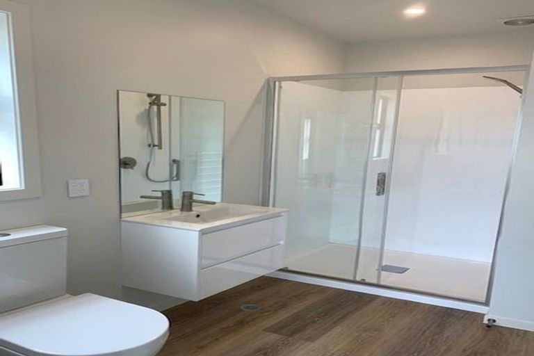 Photo of property in 9/370 Stokes Valley Road, Stokes Valley, Lower Hutt, 5019