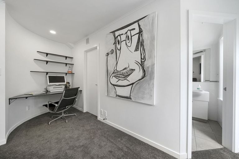 Photo of property in 35b Hobson Crescent, Thorndon, Wellington, 6011