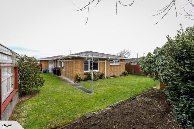 Photo of property in 25 Manu Crescent, Upper Vogeltown, New Plymouth, 4310