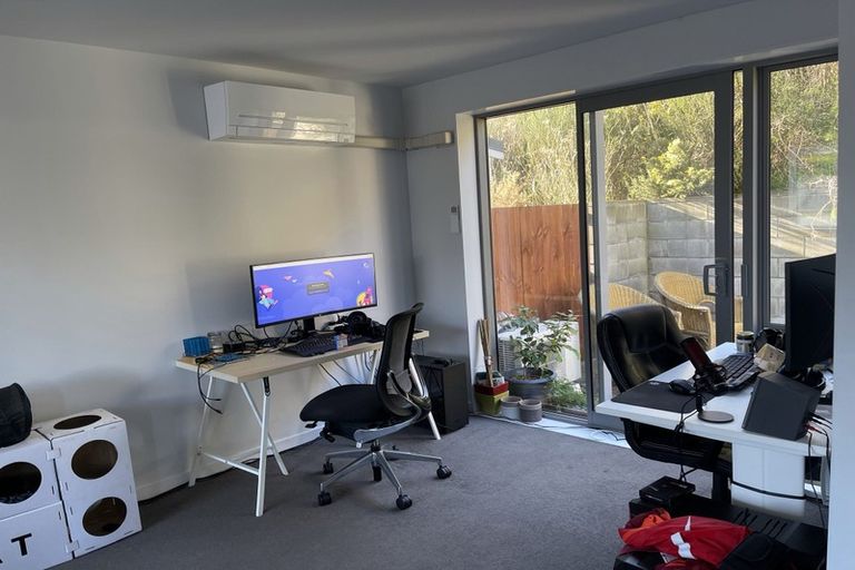 Photo of property in 29/31 Princess Terrace, Newtown, Wellington, 6021