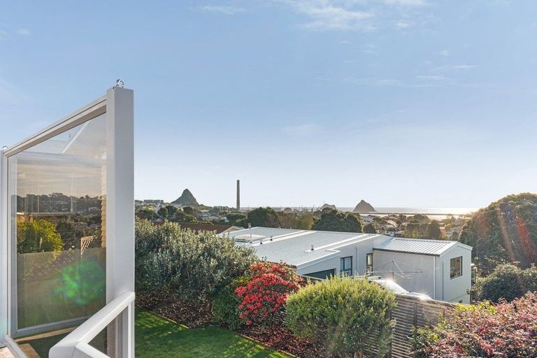 Photo of property in 410 Devon Street West, Lynmouth, New Plymouth, 4310