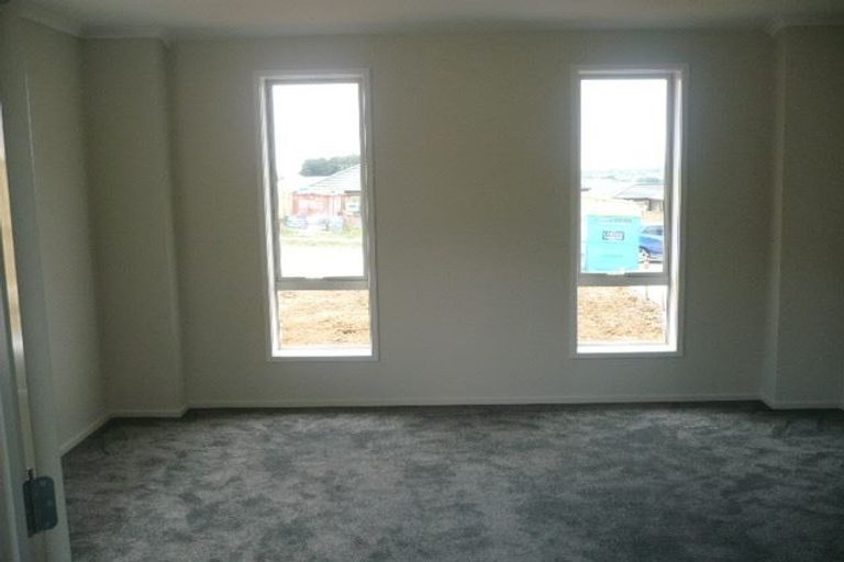 Photo of property in 16 Millbrae Place, Pokeno, 2402