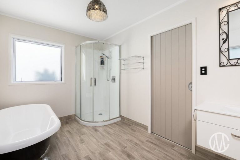 Photo of property in 61 Victory Street, Welcome Bay, Tauranga, 3112