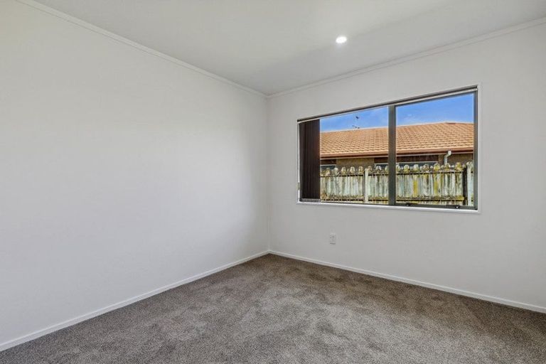 Photo of property in 21 Settlers Cove, Weymouth, Auckland, 2103