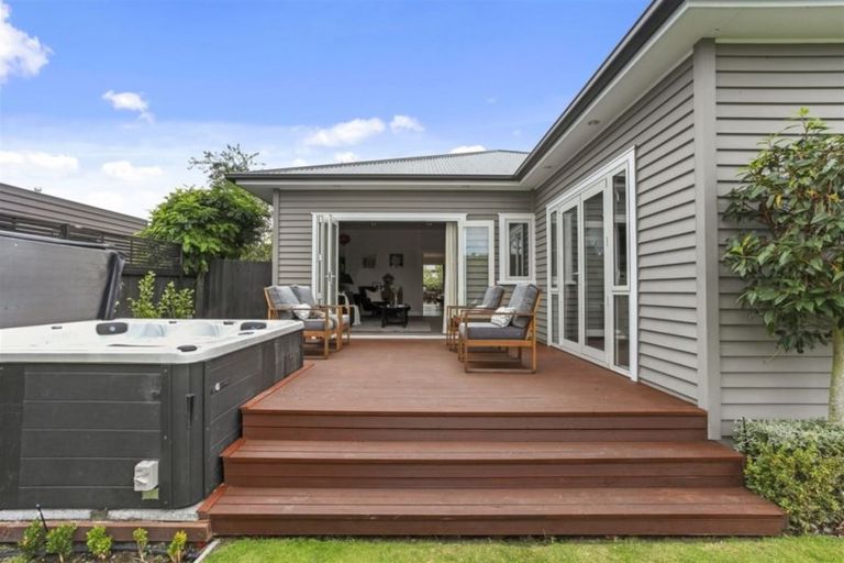 Photo of property in 170 Knowles Street, St Albans, Christchurch, 8052
