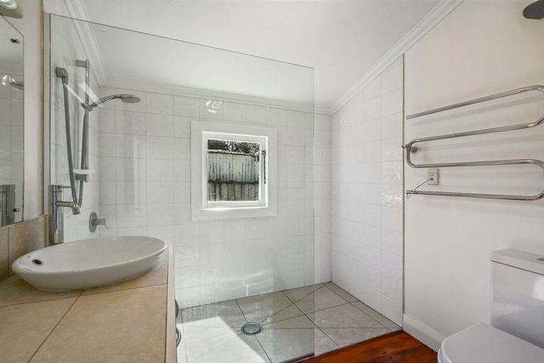 Photo of property in 23a Dublin Street, Martinborough, 5711