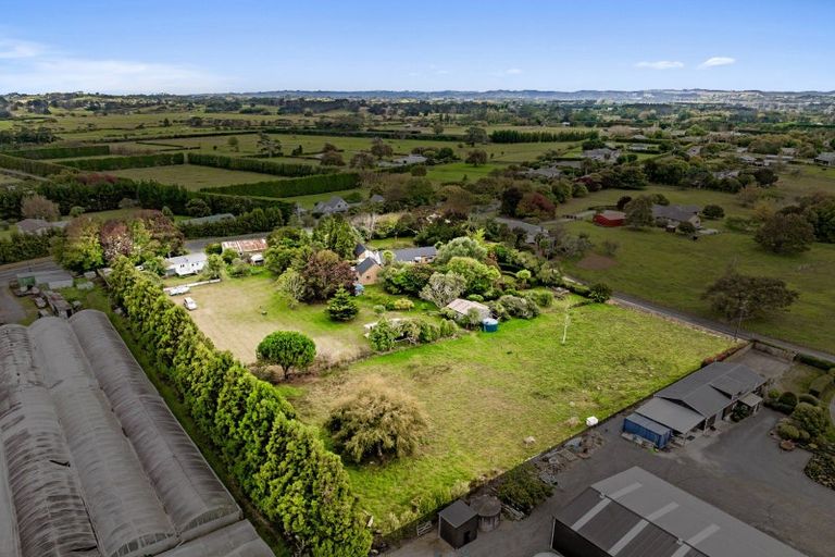 Photo of property in 151 Taupaki Road, Taupaki, Henderson, 0782