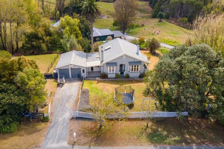 Photo of property in 320 B M Gubb Road, Port Albert, Wellsford, 0973