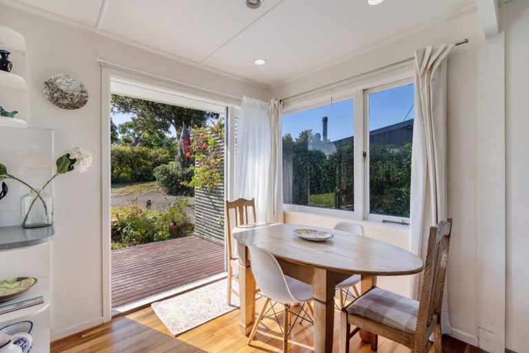 Photo of property in 10 Kingswood Road, Brookfield, Tauranga, 3110