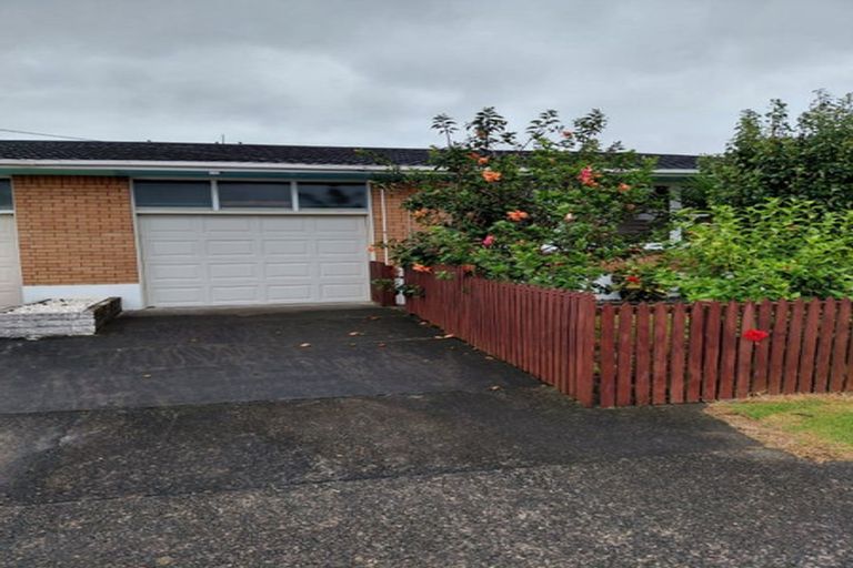 Photo of property in 39 Kenderdine Road, Papatoetoe, Auckland, 2025