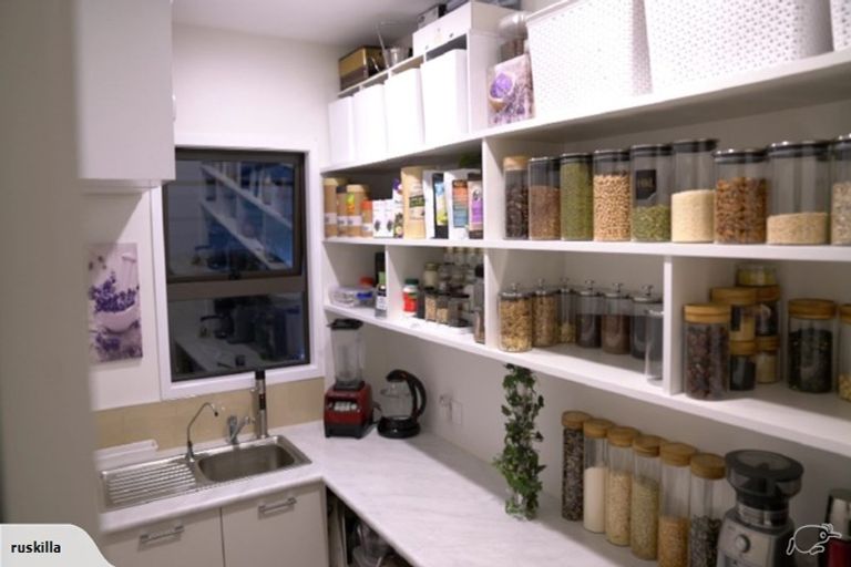 Photo of property in 12 Waitaki Way, Poraiti, Napier, 4112