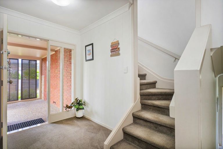 Photo of property in 2 Hamilton Crescent, Whitianga, 3510