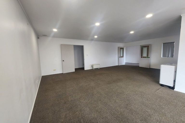 Photo of property in 12 Larkspur Court, The Gardens, Auckland, 2105
