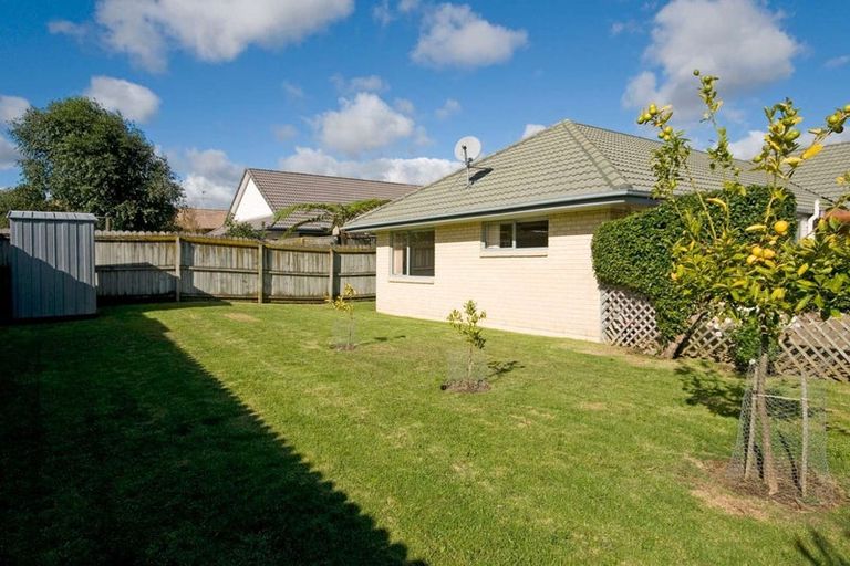 Photo of property in 4 Tolben Place, Golflands, Auckland, 2013