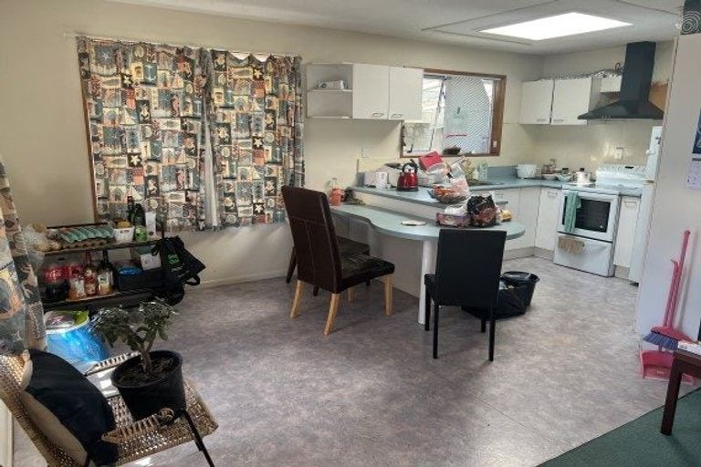 Photo of property in 2/27 Peverel Street, Riccarton, Christchurch, 8041