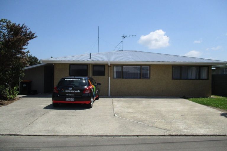 Photo of property in 157-159 Cook Street, West End, Palmerston North, 4410